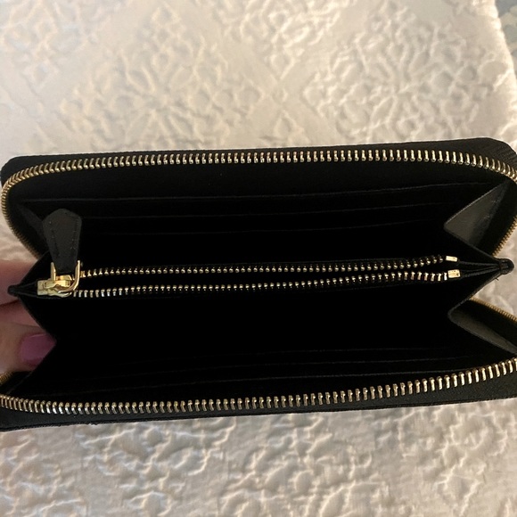Prada Lux Bow Leather Wallet - Picture 2 of 6